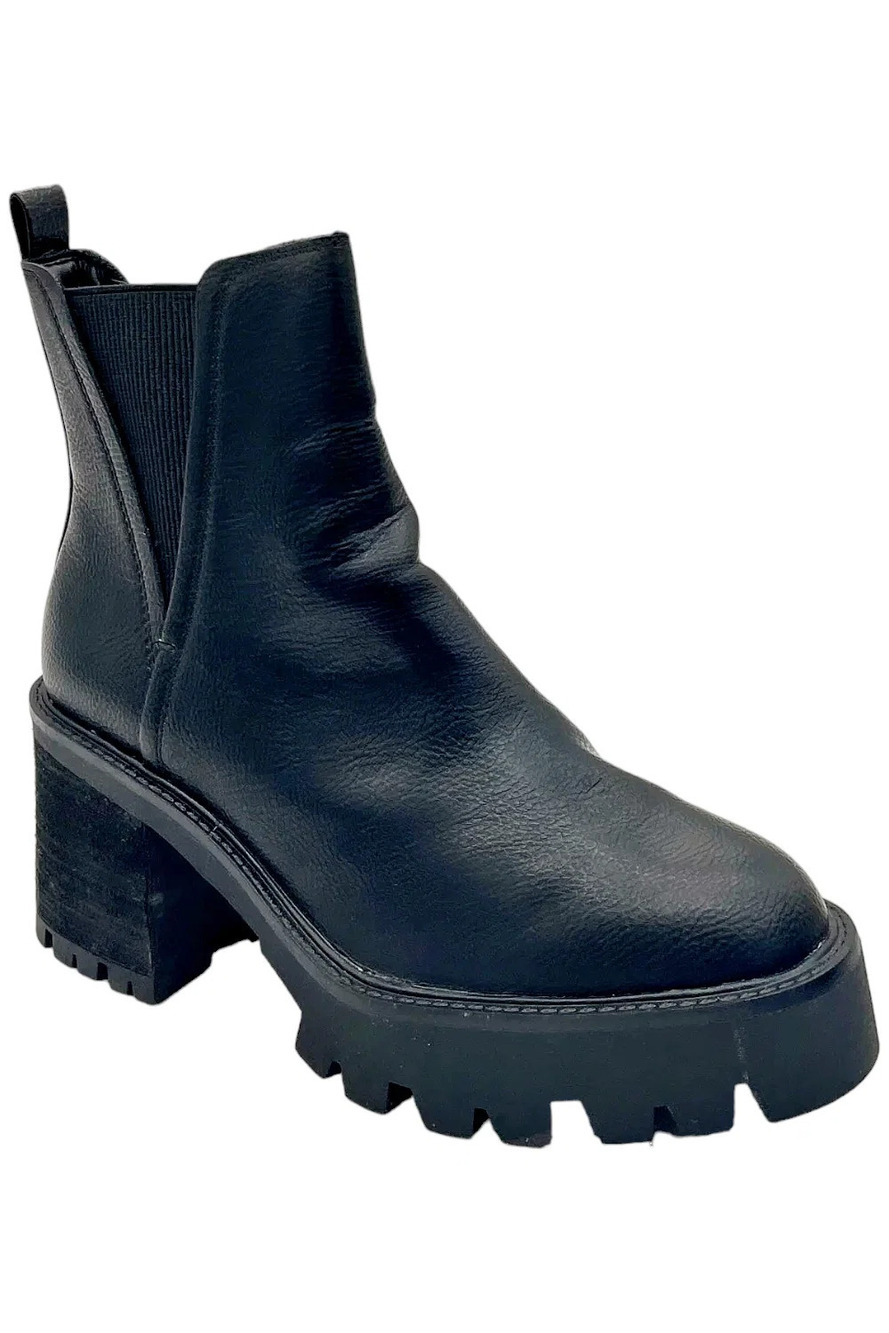 MIA Women's Vito Lug Chelsea Boots Black - Medium